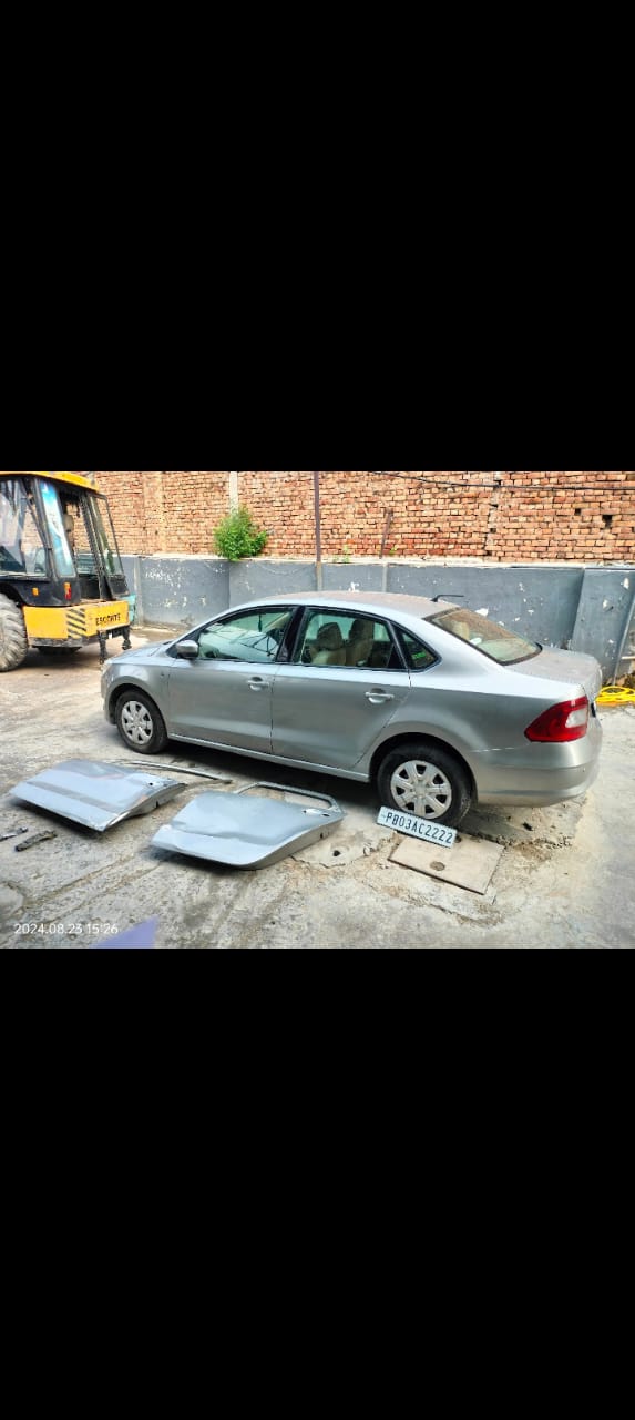 Skoda Rapid(2011-2014) Ambition 1.6 Tdi Cr Mt